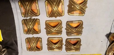 JUEGO DE 10 COFRE TOCADOR CASCADA MANIJAS DE CAJÓN DE METAL BAQUELITA AÑOS 30 caramelo Foto 1 de 3