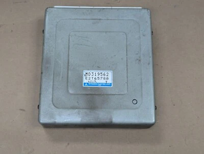 1997 三菱 MIRAGE 发动机控制模块 ECU MD319562 — 第 1/4 张图片
