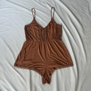 Free People Strampler Damen Large Intimate Free Braun Spitze Slip Loose Fit - Bild 1 von 12