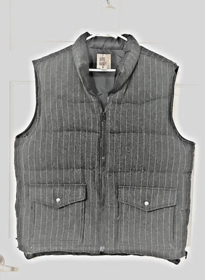 Vintage Old Navy Men’s Lined Wool Blend Gray Puffy Stipped Vest Size XL - Image 1 of 4
