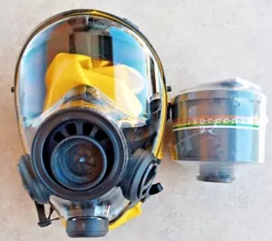 Maschera antigas SGE 400/3 40mm NATO NBC con filtro Mestel e cappuccio in PVC installato in fabbrica - Foto 1 di 4