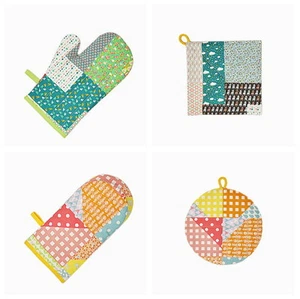 Ofenhandschuh Topflappen 2er Set Patchwork Design Handschuh Backen Kochen Bunt - Picture 1 of 11