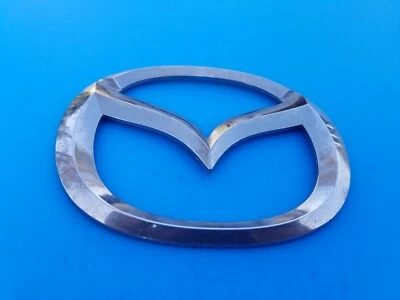 04 05 06 07 08 MAZDA RX8 RX-8 PARA-CHOQUE DIANTEIRO EMBLEMA CROMADO LOGOTIPO EMBLEMA FABRICANTE DE EQUIPAMENTO ORIGINAL (2008) - Imagem 1 de 3