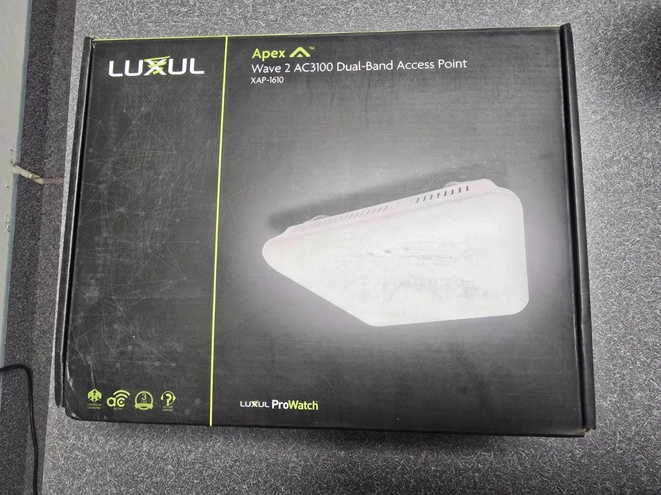 Luxul XAP1610 Apex Wave 2 AC3100 Dual-Band Access Point - Image 1 of 4