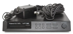 Roland MT-32 Multi Timbre Sound Module Sintetizzatore con Adattatore Usato - Foto 1 di 9