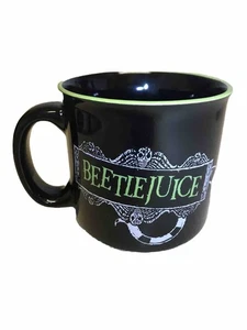 BEETLEJUICE "NEVER TRUST THE LIVING" SANDWORM LARGE 20oz Mug Silver Buffalo - Picture 1 of 2