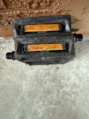 Specialized SBC-54 Flat Platform Pedals 9/16" Mountain Bike Cycling Pedals - Image 1 of 3