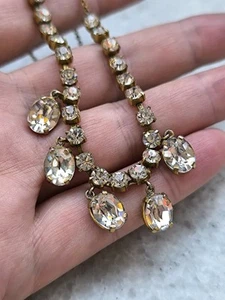Beautiful vintage crystals necklace - Picture 1 of 6