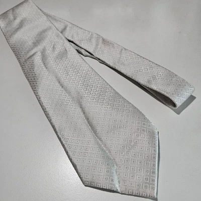 Corbata para hombre Claiborne 👔 ~ Precio de venta sugerido por el fabricante 69 USD - Seda importada Foto 1 de 4
