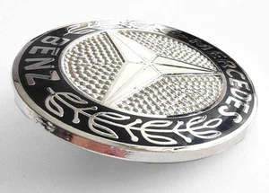 Mercedes-Benz W107, W126 SEC - Hood Bonnet Badge Emblem, BLACK 1078800088 - Foto 1 di 7