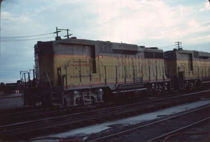UP Union Pacific EMD GP30B Kodachrome Original Kodak Slide - Picture 1 of 1