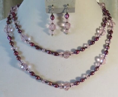 Juego de perlas de agua dulce magenta firmadas rosa sin LED Foto 1 de 4