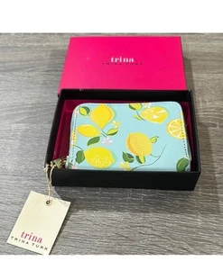TRINA TURK Zip Around Floral Small Wallet Boxed Lemons - Picture 1 of 5