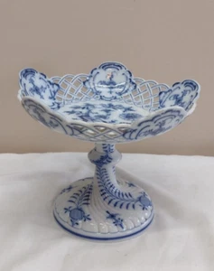 Antique Colln Meissen Bleu Onion Reticulated Compote 10" wide - Picture 1 of 9