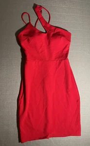 B. DARLIN Women’s Size 3/4 Sexy Dress Bright Red Curved Straps Bodycon Formal - Picture 1 of 8