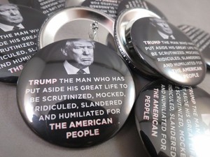 WHOLESALE LOT OF 12 TRUMP FOR THE AMERICAN PEOPLE MEMORIAL BUTTONS bw photo 2024