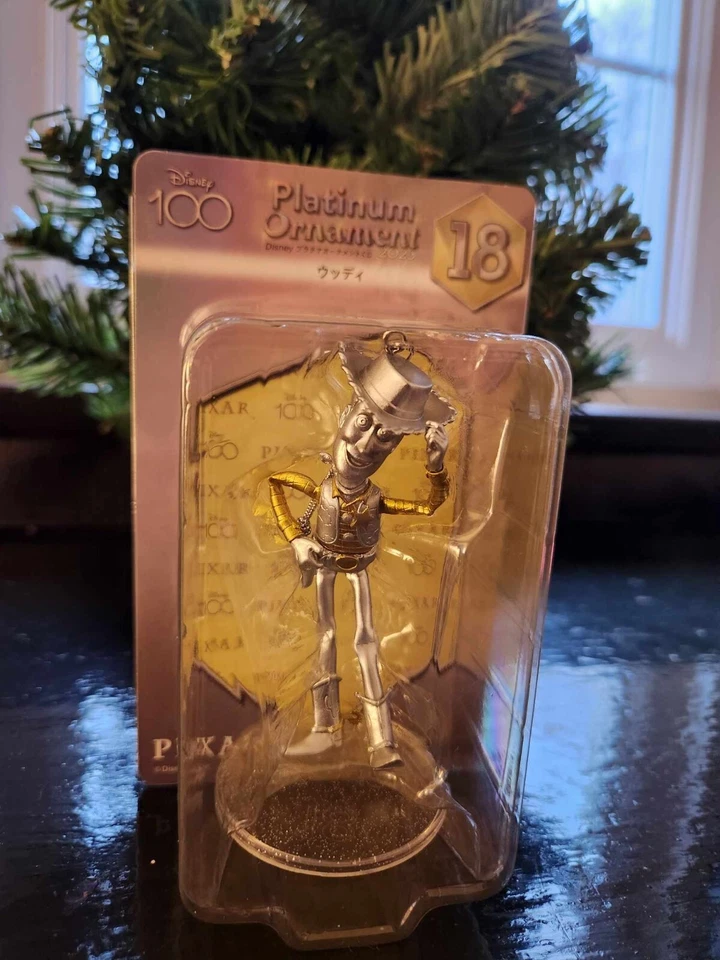 Woody Disney 100 Platino Ornamento Lotería Japón Exclusivo 2023 Envío EE. UU. Foto 1 de 1