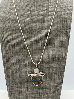 "Colgante de calcita arco iris de plata esterlina firmado Black Burn 2005 en collar de 21""" Foto 1 de 4