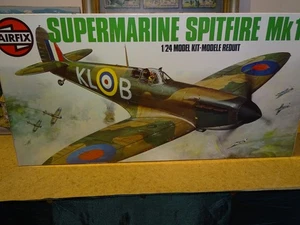 Airfix: Supermarine Spitfire Mk 1a - 1/24 Model Kit - vollständiger Bausatz 70er - Bild 1 von 10