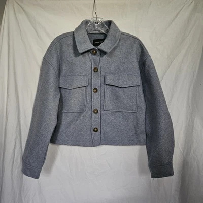 Chaqueta de franela recortada Love Tree para mujer talla pequeña botón delantero abrigo azul claro Foto 1 de 3