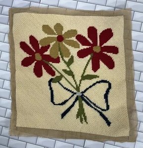 Designer Needlepoint On Canvas Flower Bouquet Wool On Cotton 13x13 - Picture 1 of 8