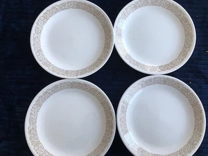 Corelle Dinner Plates 10 1/4" Lot of 4 Woodland EUC - Picture 1 of 3