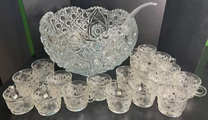 Vintage LE Smith Daisy And Button Glass Punch Bowl Set Mid-Century 18 Cups - Picture 1 of 23