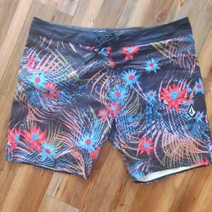 Volcom 40 Mens Swim Board Shorts Trunks Trooical Blue Red Hawaiian Mod-tech - Picture 1 of 8