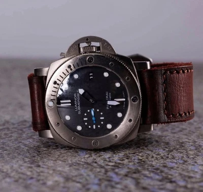 Panerai Luminor Submersible Men's Black 47mm Watch - PAM01305 - Full Set (2018) - Image 1 of 4