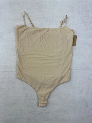 Body Skims Fits Everybody Cami Tanga - Nuevo con Etiquetas - Arena Talla 2x Foto 1 de 4