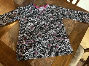 Women's UA Scrub Top/tunic Small by UA Black/white/pink 3/4 Sleeve Fitted Look - Picture 1 of 7