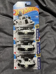 Hot Wheels Mickey Mouse Disney Steamboat Willie LOT x3 SIEHE BILDER - Bild 1 von 1