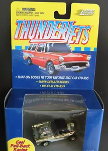 Johnny Lightning ThunderJet Gold Chrome 1957 Corvette Soft Top - Foto 1 di 1