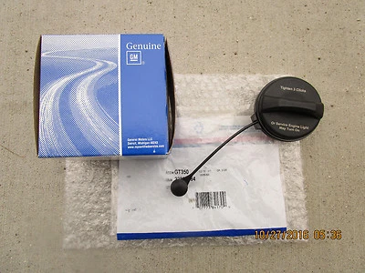 05 - 11 GMC SAVANA 1500 2500 3500 FUEL GAS TANK FILLER CAP WITH TETHER OEM NEW - Image 1 of 4