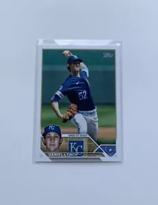 2023 Topps Series 2 #397 Daniel Lynch statistiche avanzate/300 - Foto 1 di 2