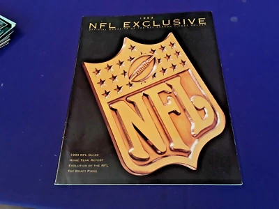 1993 NFL DALLAS COWBOYS EXCLUSIVE MAGAZINE  SEASON TICKET HOLDER ONLY - Image 1 of 4