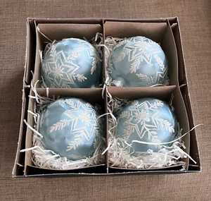 Smith & Hawken Glass Ornaments Set Of 4 3" Poland Blue White Snowflake *READ* - Picture 1 of 11