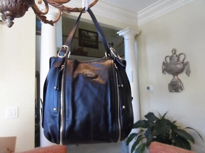 New Tod's Black Calf Leather Tote Handbag w/ Double Zipper Detail Large - Image 1 of 4