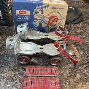 Vintage  ROLLER Skates # 30 by Globe Skate Corp. - Picture 1 of 9