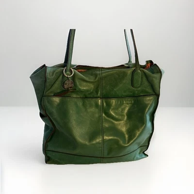 Bolso de hombro Hobo International vintage de cuero envejecido verde Foto 1 de 4