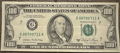 $100 Federal Reserve Note Series 1981A Serial Number 06700711 - Image 1 of 4