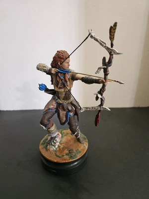 Коллекционные хроники Horizon Zero Dawn статуэтка из сплава ограниченный выпуск  - Изображение 1 из 4