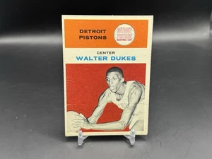 1961 Fleer #11 Walter Dukes Kolben - Bild 1 von 2