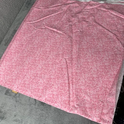 David Textiles Pink Vine Quilting Fabric 2.25 Yards Floral Cotton Craft Sewing - Image 1 of 4