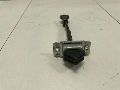 Mazda 5 Sport 2012 puerta del lado del pasajero delantero derecho tapón de verificación OEM+ Foto 1 de 4