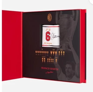 AC MILAN Fascia Capitano Franco Baresi Autografata in Luxury Box - Foto 1 di 9