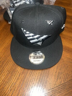 PAPER PLANES ROC NATION 9FIFTY HAT BLACK  W GREEN   UNDERVISOR W PIN JAY-Z HAT - Image 1 of 4