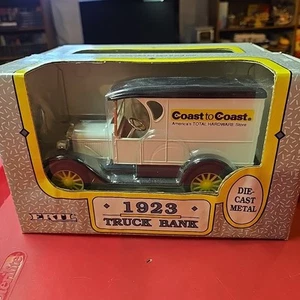 Ertl 1923 Truck Bank 1/25 Coast To Coast Stores - Picture 1 of 6