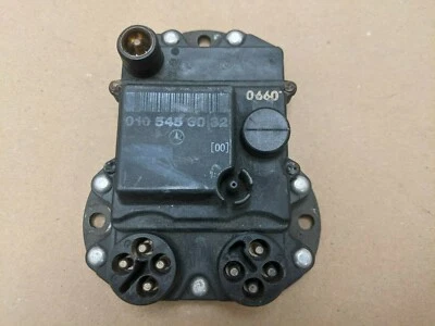 Módulo de control de encendido EZL Mercedes-Benz W201 190E 1987-93 0105456032 Foto 1 de 4