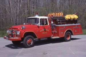 Salisbury Mills NY 1966 International Sanford Mini Pumper - Fire Apparatus Slide - Picture 1 of 1